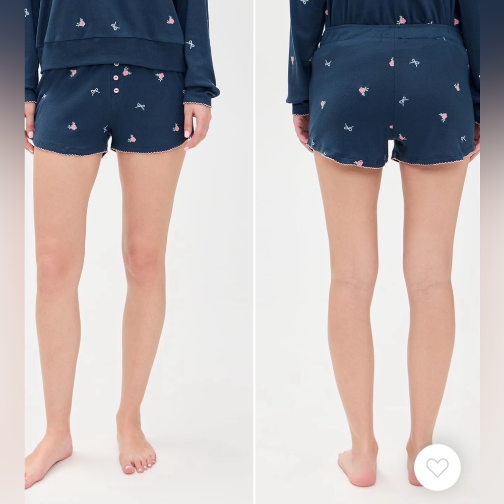 🎉 HOST PICK 🎉 PJ Salvage  Navy Blue Pajama Shorts with Pink Accents, size Large
